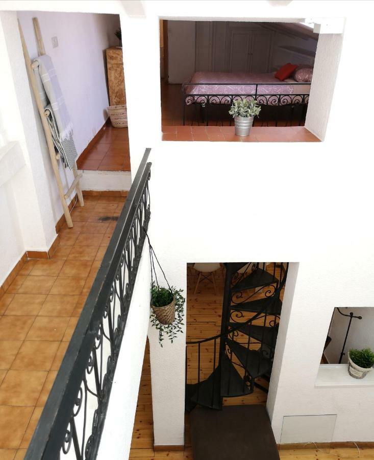 Apartamento Atocha 68 Apartment Madrid Bagian luar foto