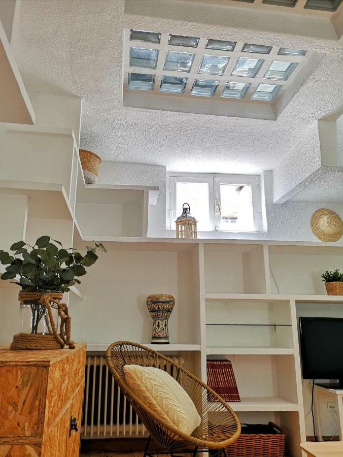 Apartamento Atocha 68 Apartment Madrid Bagian luar foto