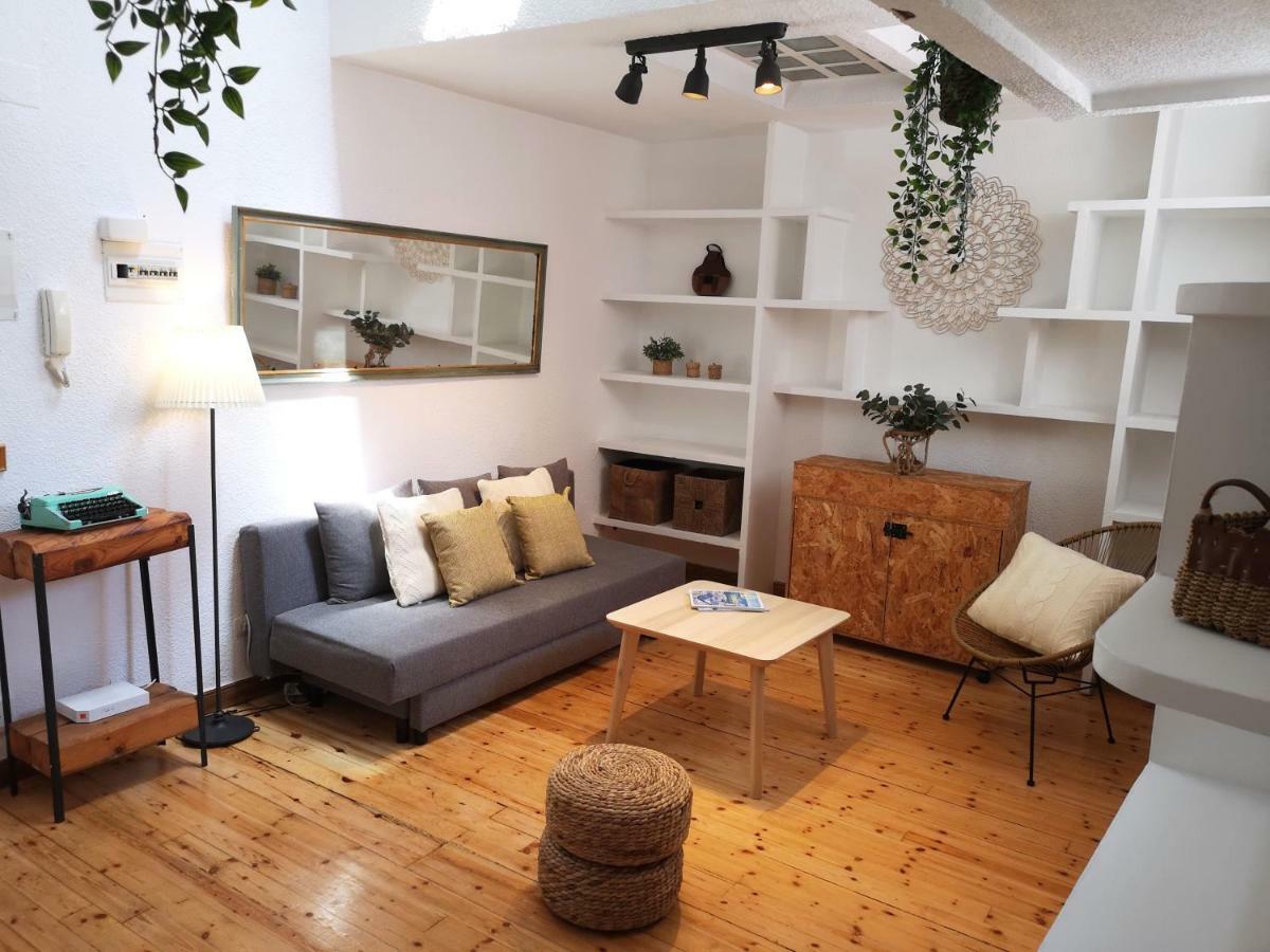 Apartamento Atocha 68 Apartment Madrid Bagian luar foto