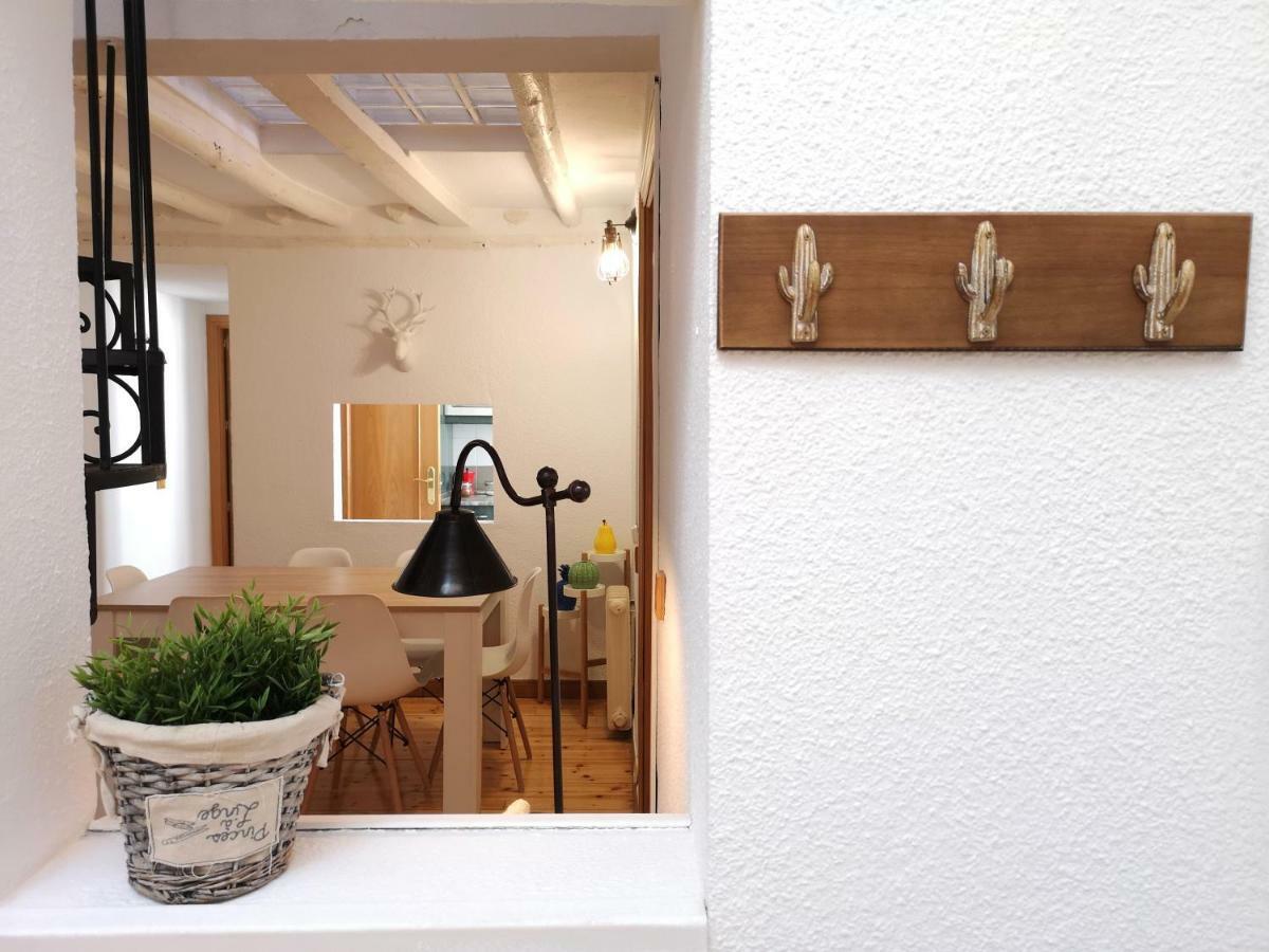 Apartamento Atocha 68 Apartment Madrid Bagian luar foto