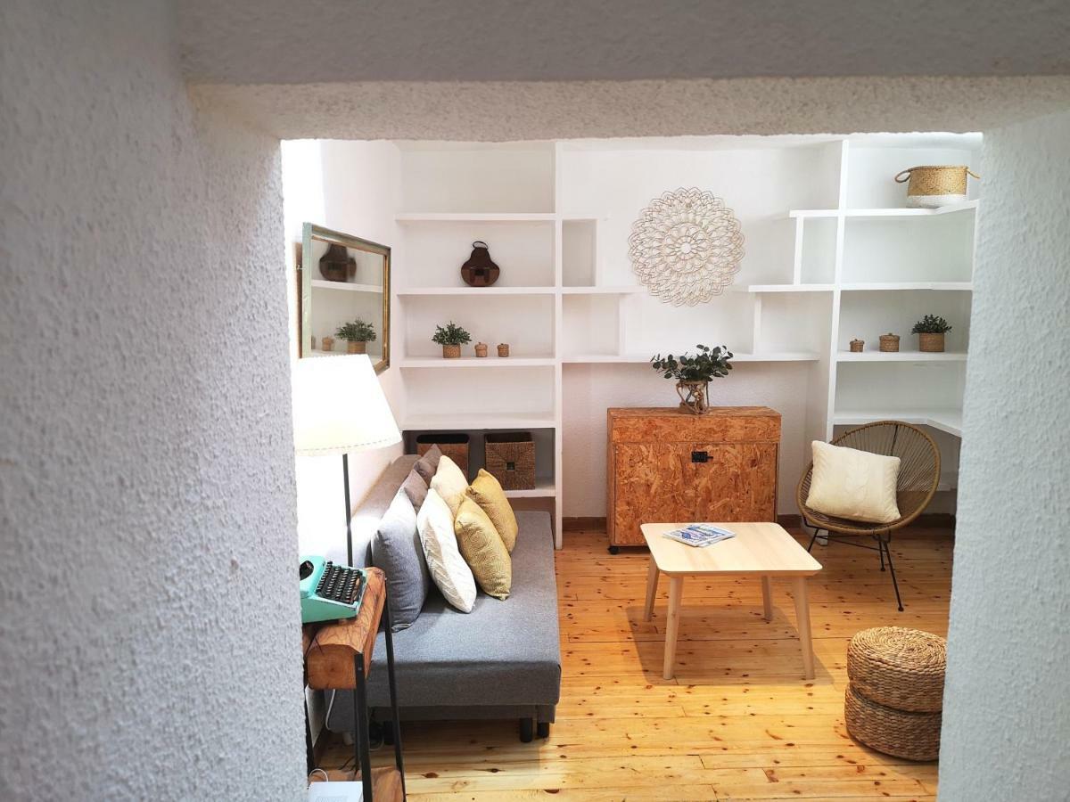 Apartamento Atocha 68 Apartment Madrid Bagian luar foto