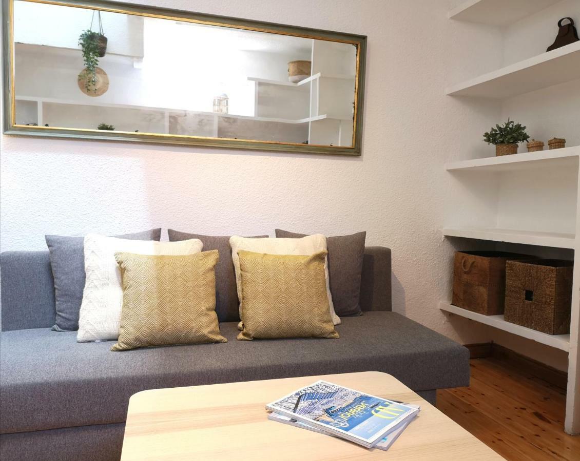 Apartamento Atocha 68 Apartment Madrid Bagian luar foto