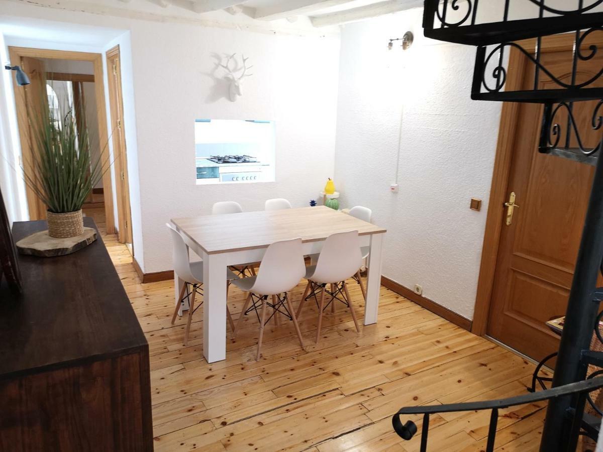 Apartamento Atocha 68 Apartment Madrid Bagian luar foto