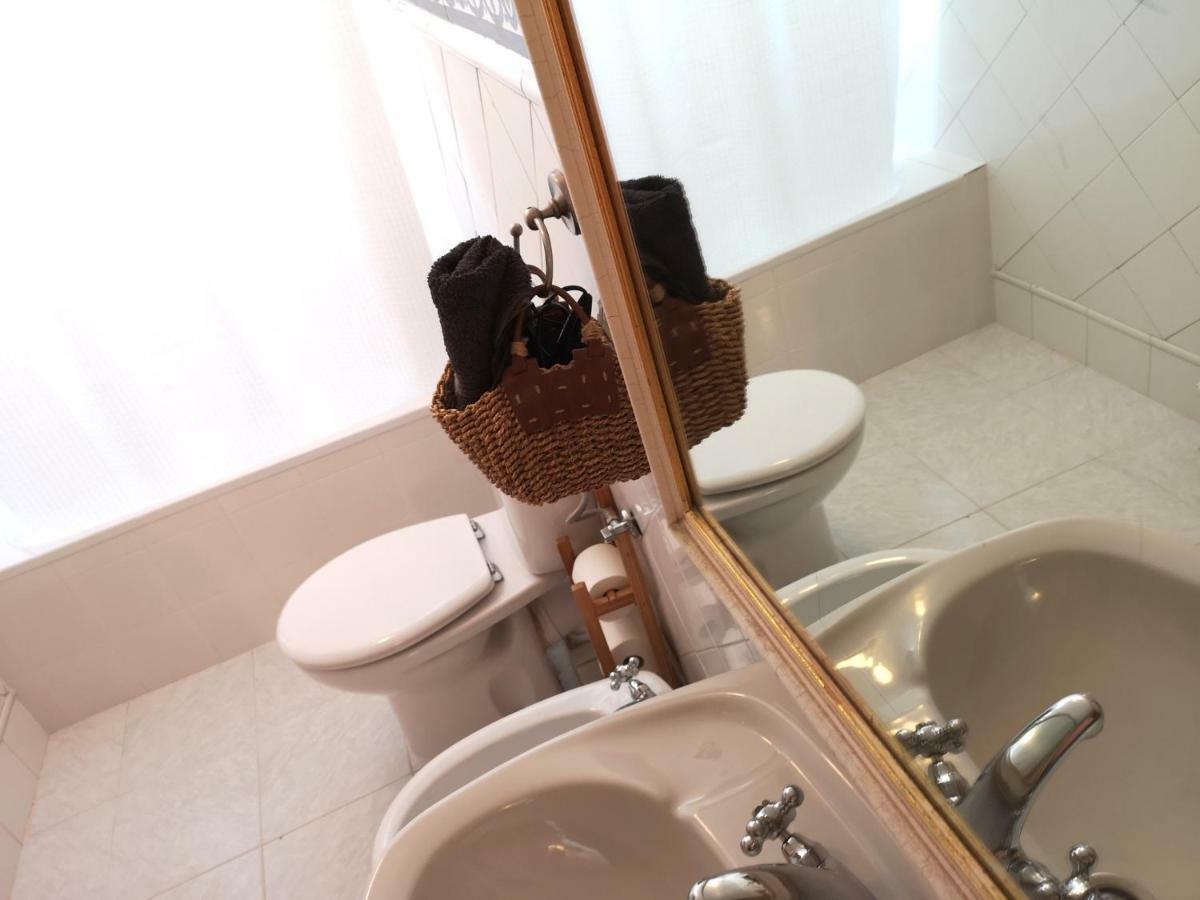 Apartamento Atocha 68 Apartment Madrid Bagian luar foto